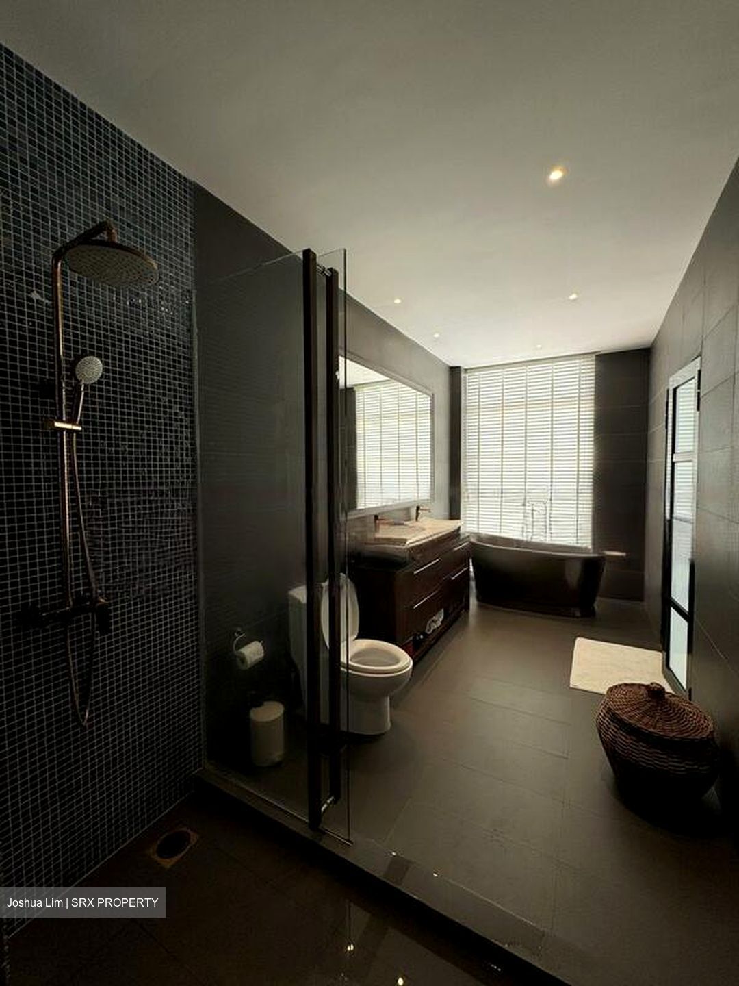 East Coast Hill (D16), Terrace #482348531